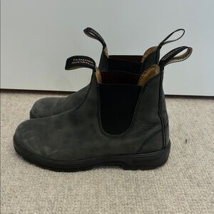 Blundstone Gray Suede Boots